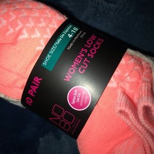10 pair women’s low cut socks